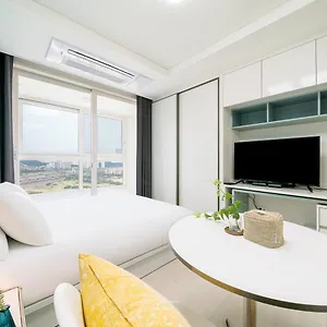 Urbanstay Songdo Moonlight Park アパート